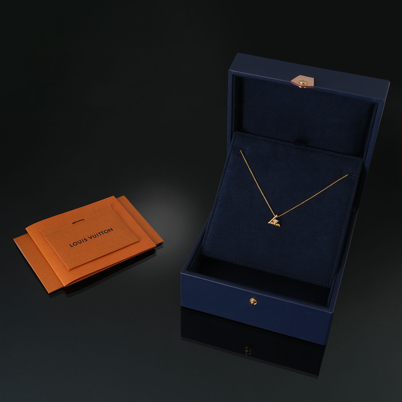 LOUIS VUITTON(USED)루이비통 LV 볼트 스몰 펜던트 Q93805